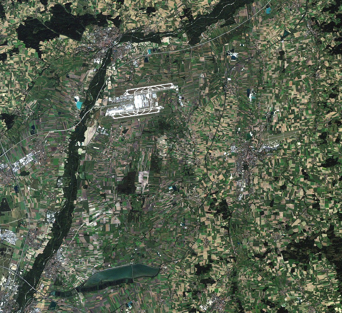 Landsat Flughafen München Satbild Plenum